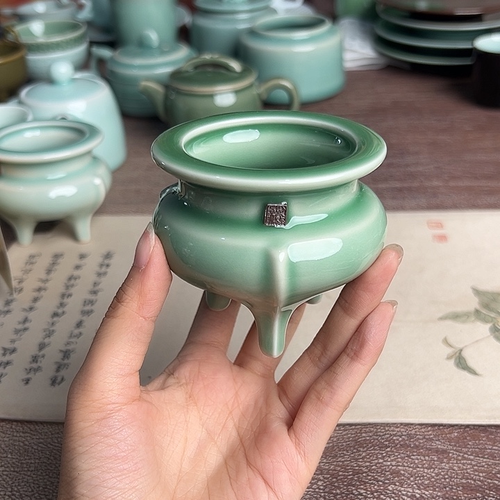 龙泉云间青瓷小米茶器