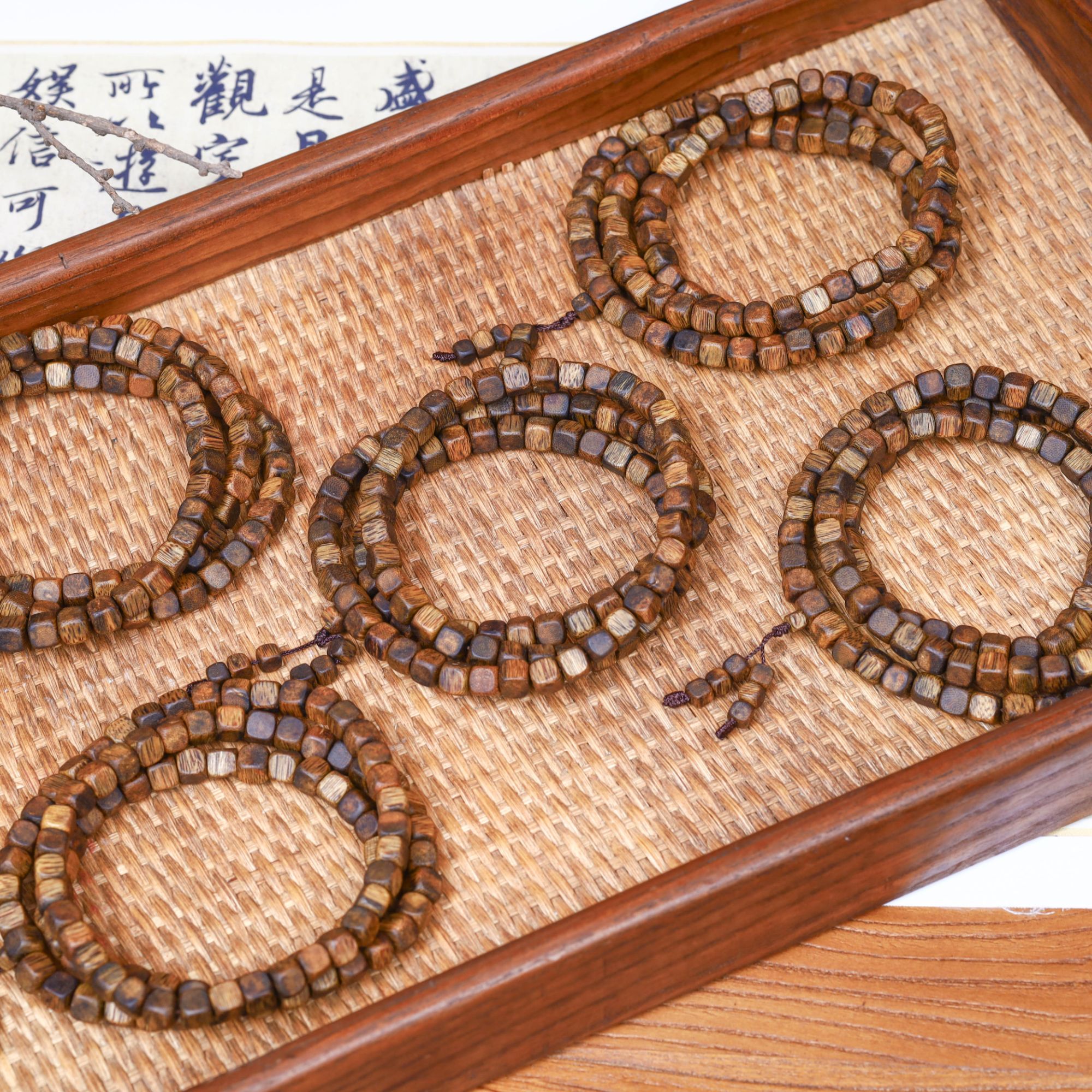 沉香490005绿奇楠方糖多圈手串（多样性发其一）