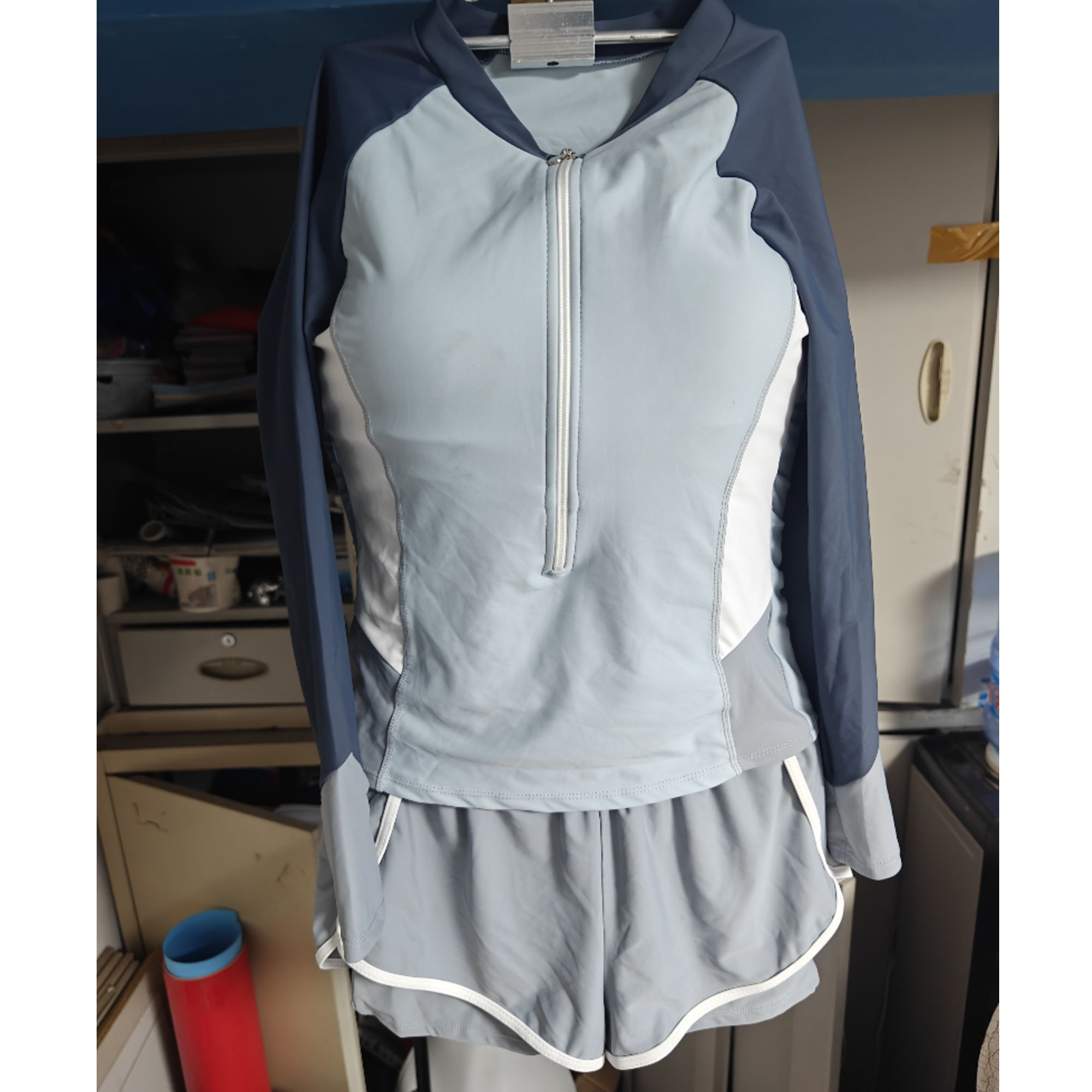 新款长袖分体女士泳衣防晒保守显瘦遮肉专业游泳温泉泳装品牌正品