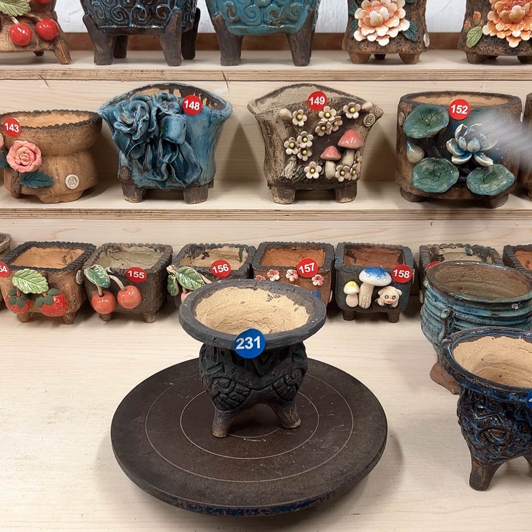 紫砂花盆231号内口11.5外高12