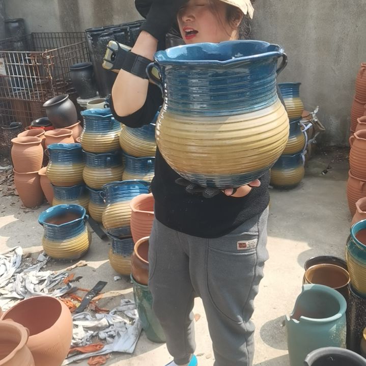 红陶口26高28瑕疵底裂