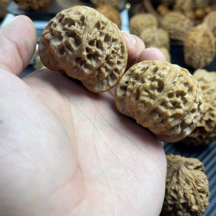 惗***把件文玩核桃47苹果园（色差