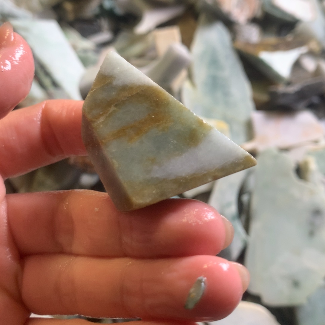 翡翠颈饰未镶嵌缅甸翡翠