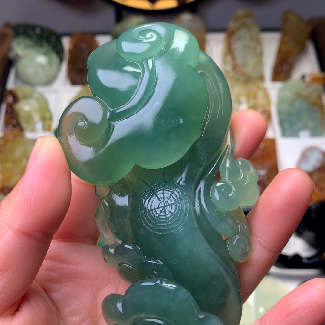 岫玉手把件如意未镶嵌