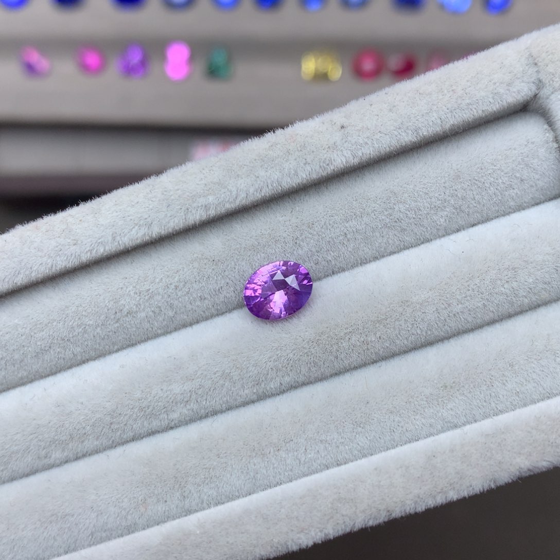 蓝宝石裸石未镶嵌1.1克拉无烧紫色蓝宝石