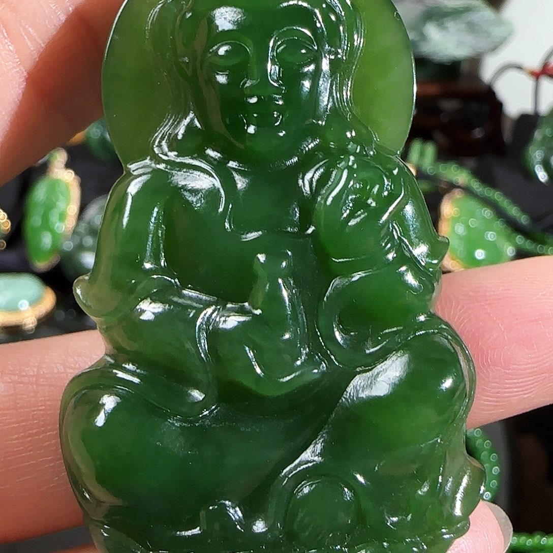 和田玉（碧玉）颈饰未镶嵌