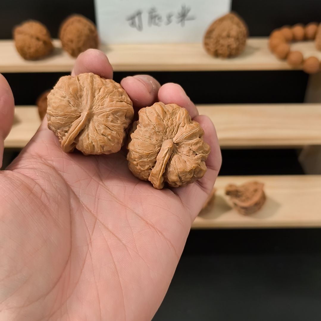 文玩核桃吊坠蛤莫一帆风顺