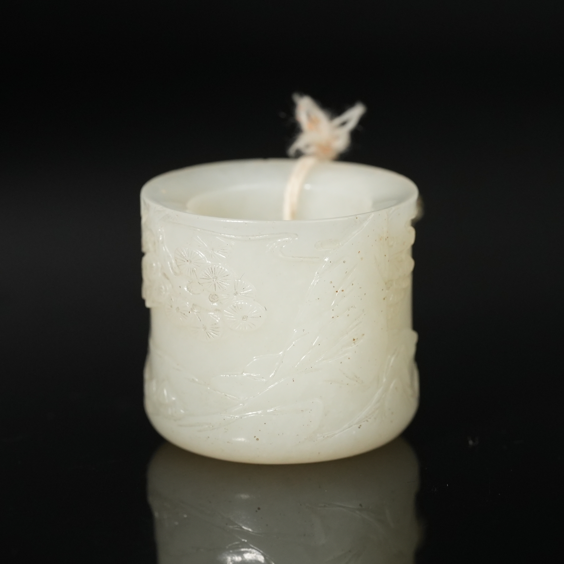 清代和田白玉高士人物纹扳指 AWKF2506255024