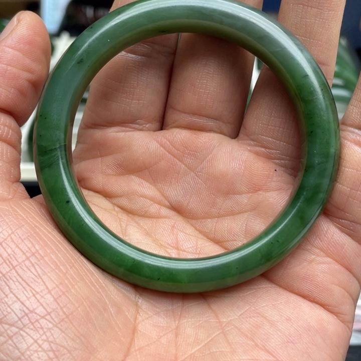 和田玉（碧玉）未镶嵌手镯和田碧玉夹层料手镯内径57.5