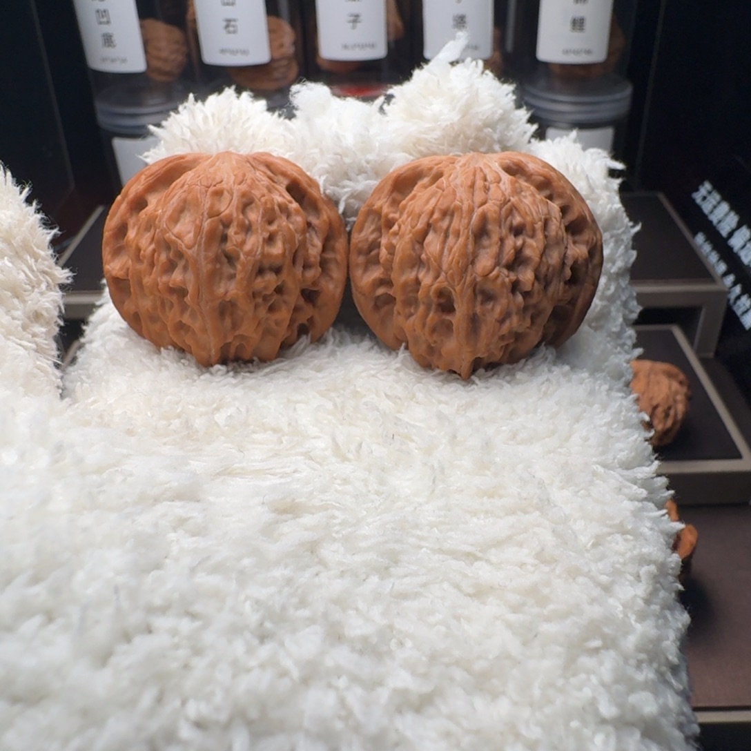 吊坠文玩核桃山地正磨41全品白茬精对