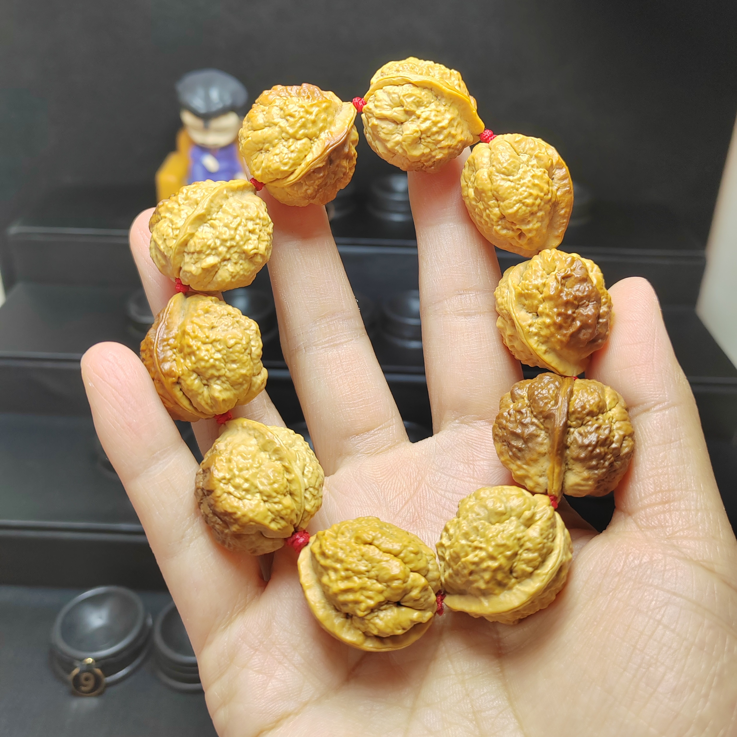 文玩核桃～长纹云石手持