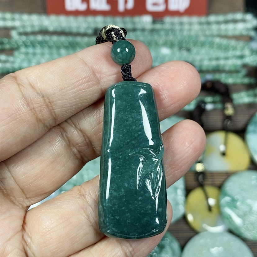 【闪购商品】翡翠颈饰未镶嵌玉吊坠翡翠玉节节高