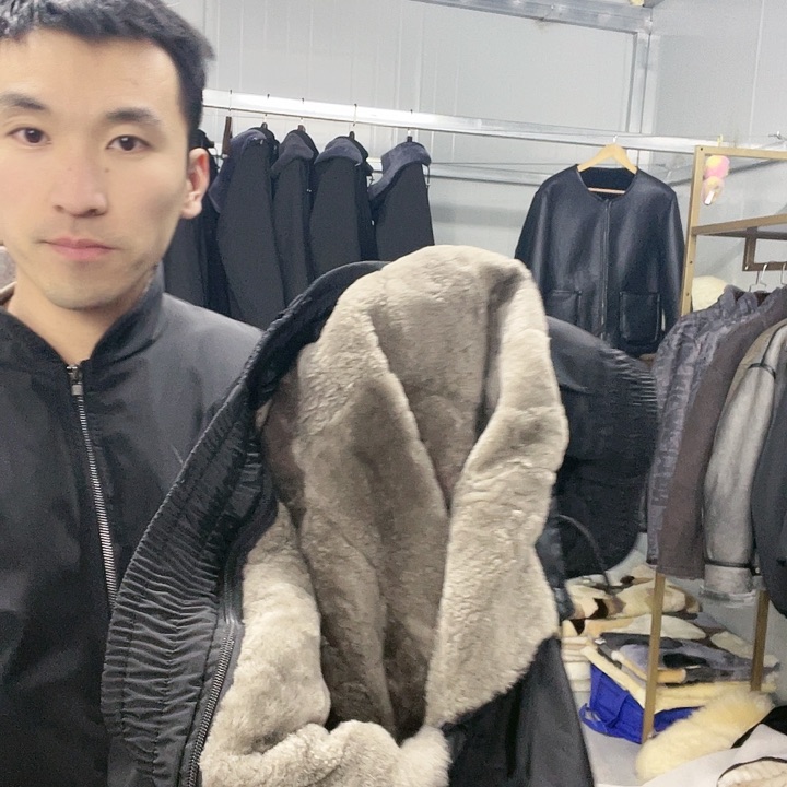 【闪购商品】羊皮毛一体大*