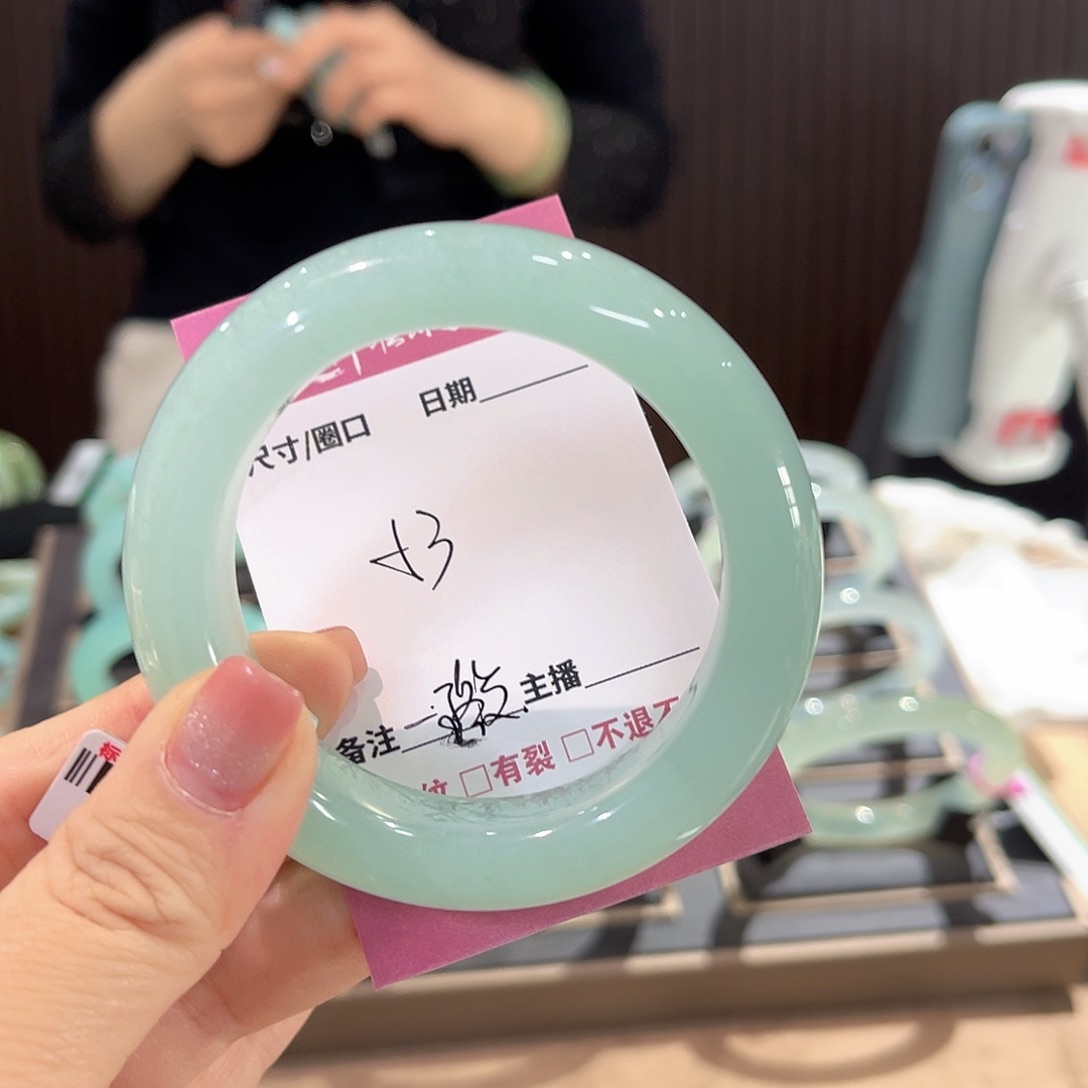 蛇纹石玉手镯未镶嵌?****?