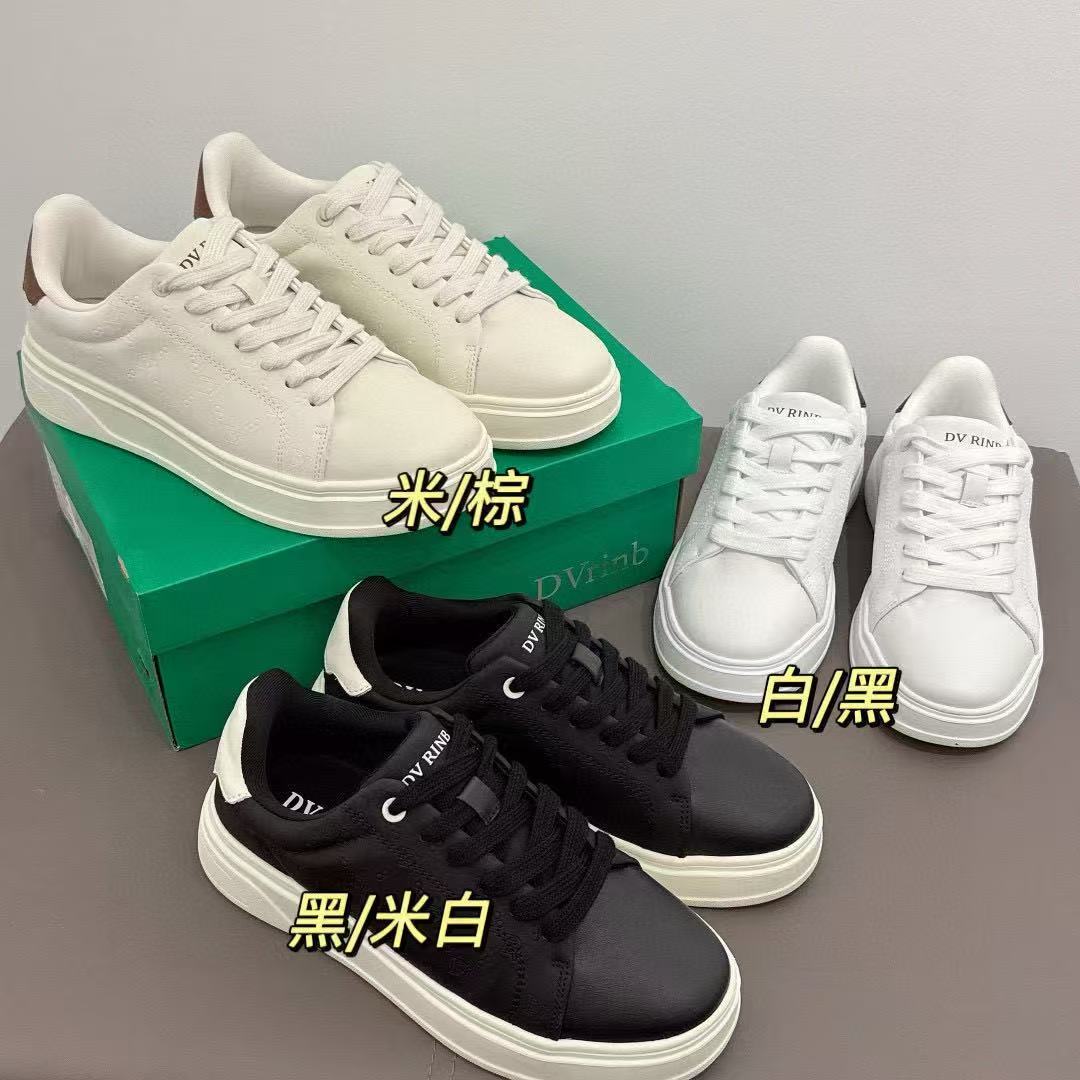 （卡码拍大）情侣款春季简约舒适休闲板鞋百搭小白鞋H4022