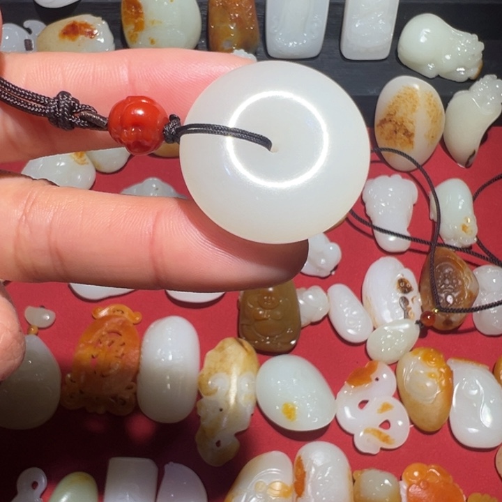 和田玉挂件未镶嵌哈*～