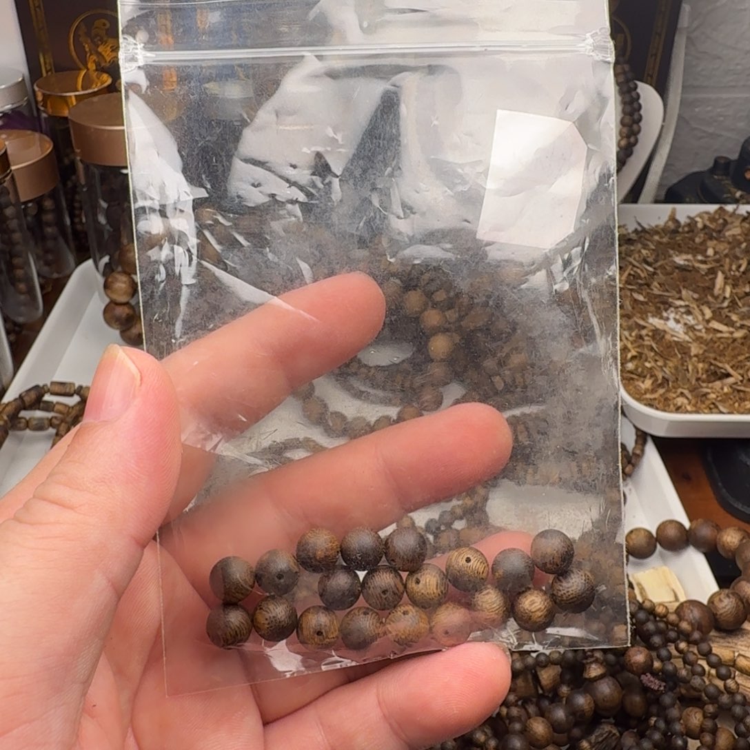 沉香沉香碎屑沉香卡8mm散珠20个