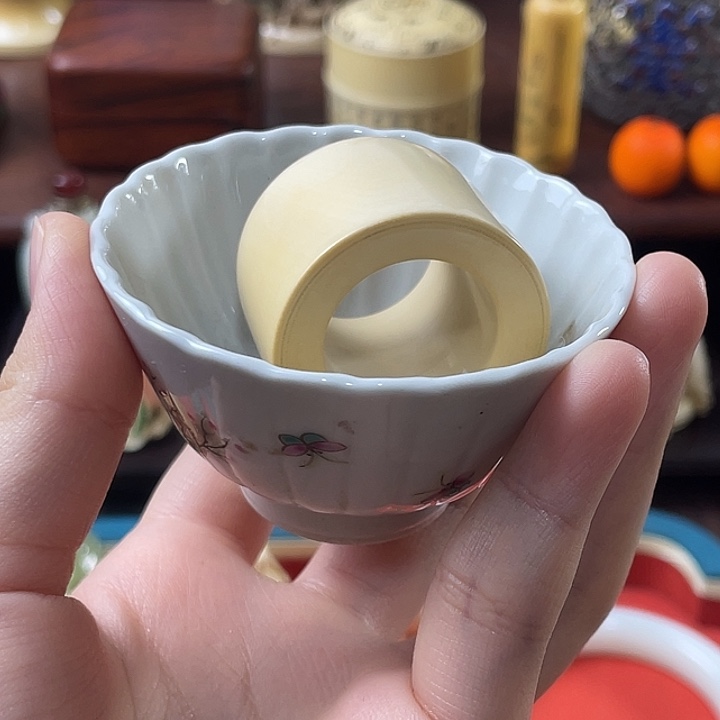 又***丢瓷片精品雕刻工艺品