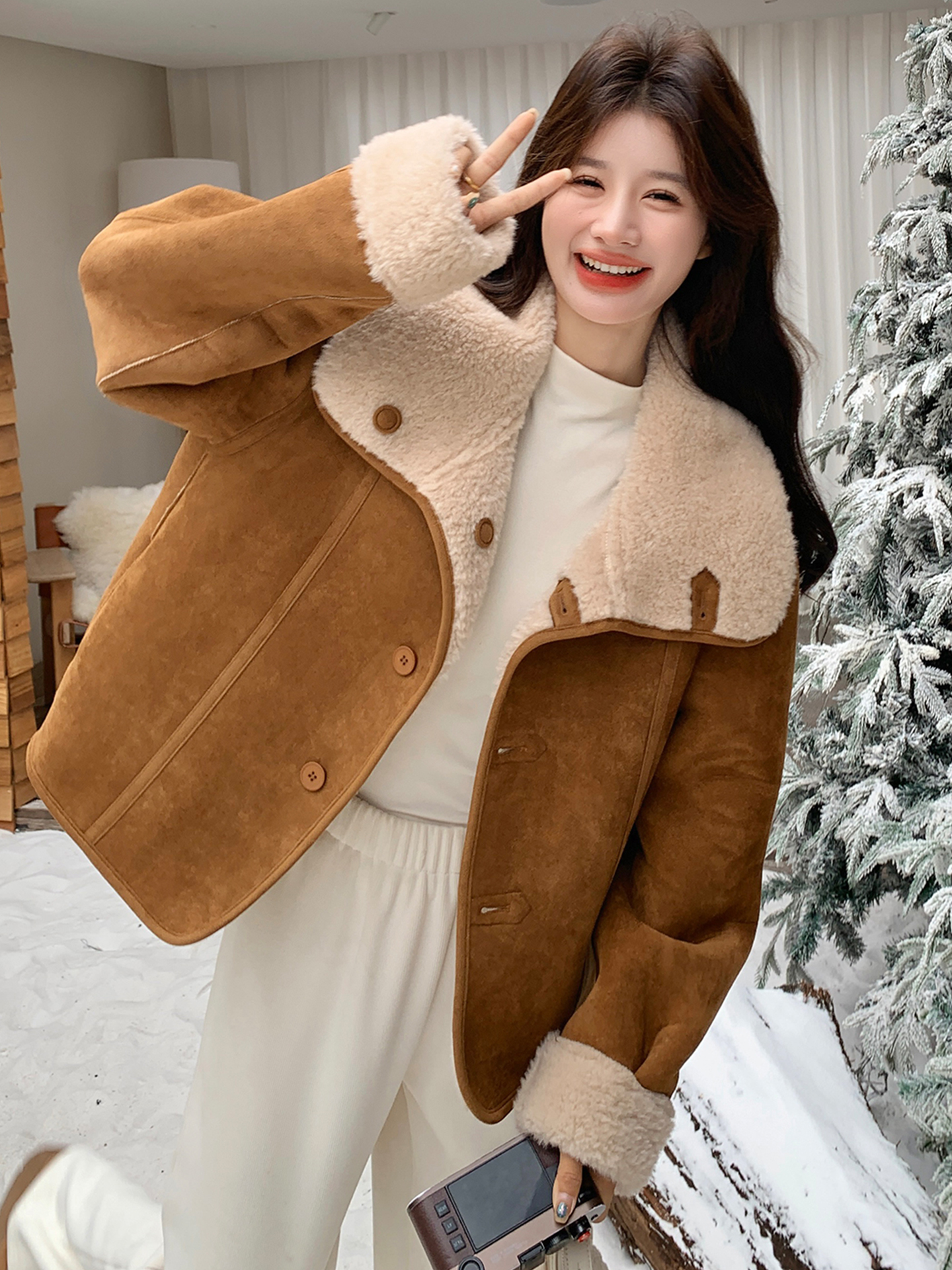 气质加绒皮毛一体保暖短款外套女上衣拼接冬季宽松加厚棉服洋气