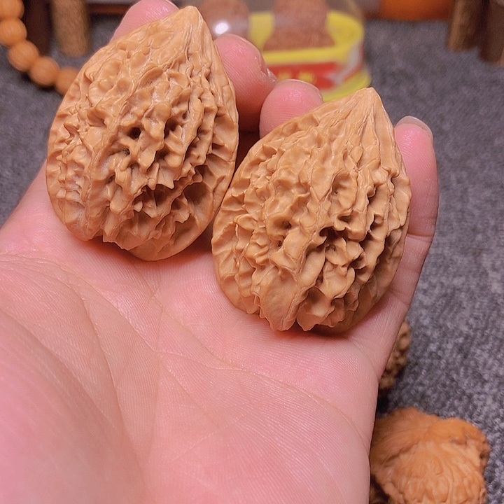 文玩核桃把件董*文玩核桃麻核桃成品对