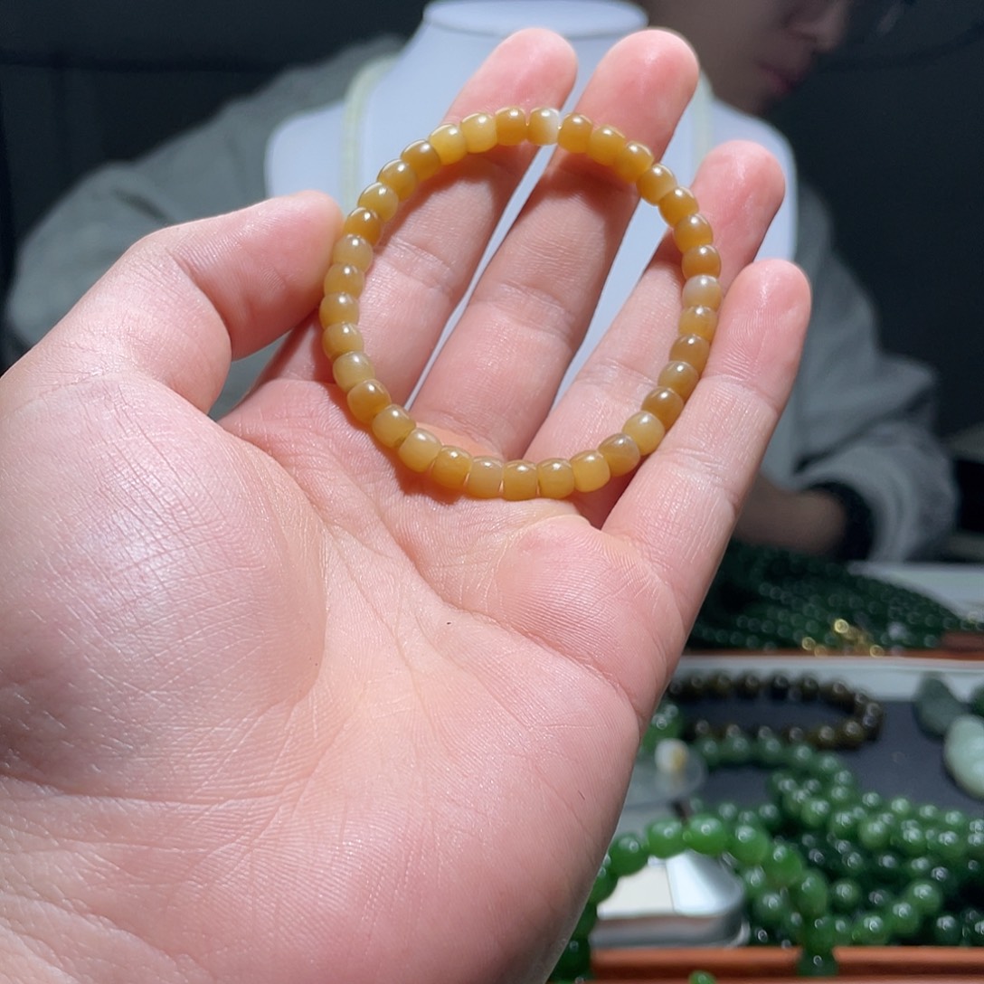 和田玉（碧玉）未镶嵌珠宝半成品