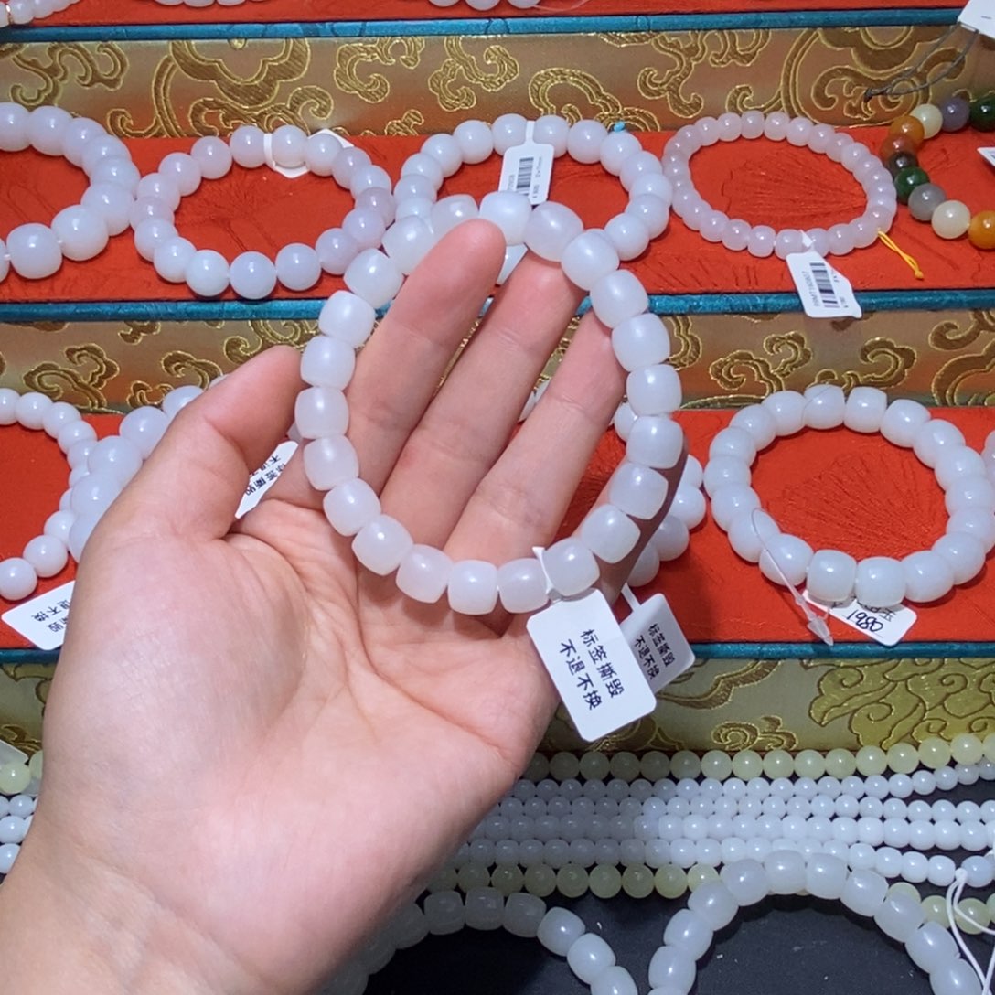 豪***宝和田玉未镶嵌手链10直切