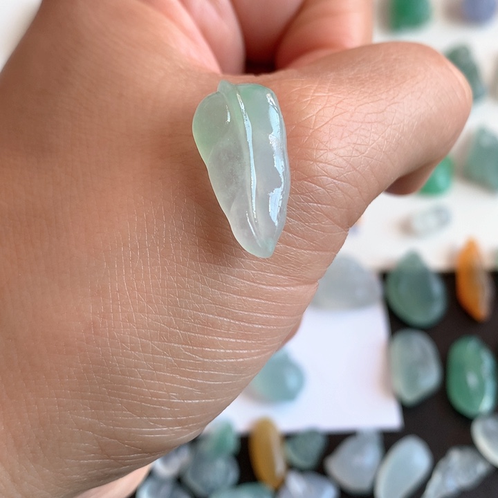 定制翡翠未镶嵌天然翡翠A货冰胶叶子