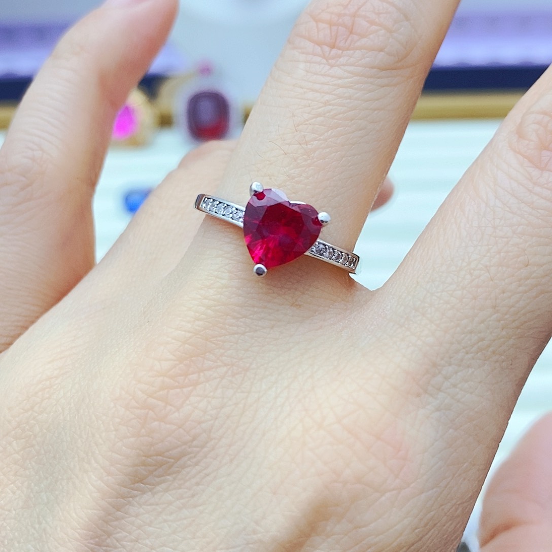 未镶嵌戒指红宝石