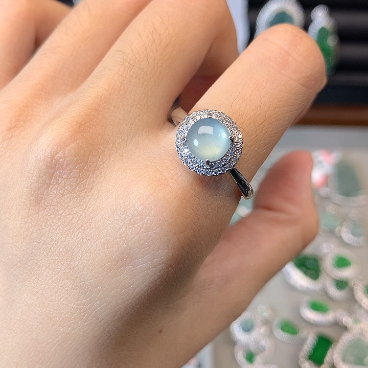 翡翠未镶嵌戒指戒指