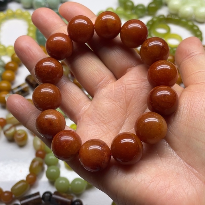 蛇纹石玉手串未镶嵌