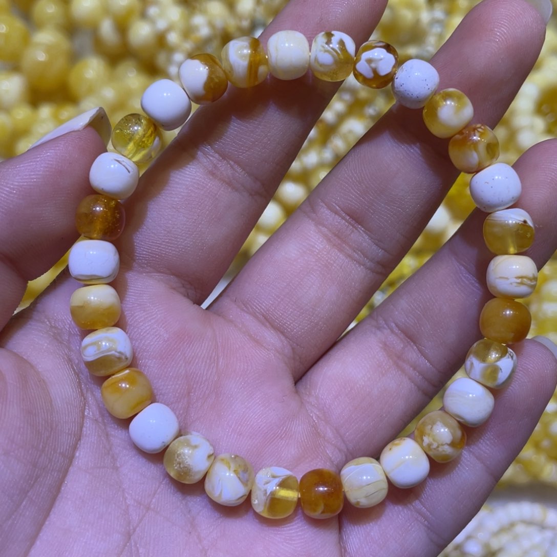 蜜蜡未镶嵌珠宝奇石7m