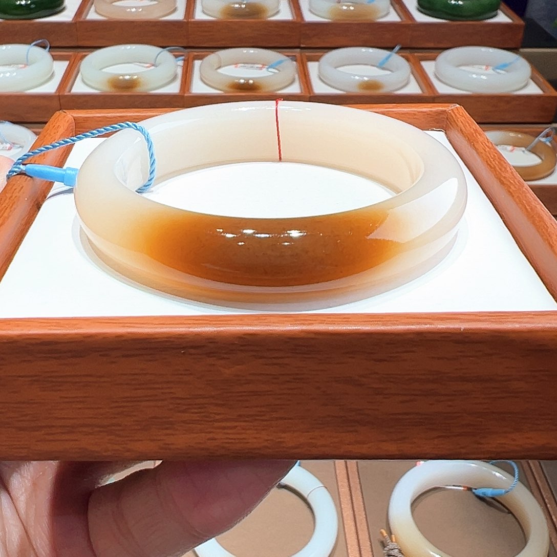 和田玉手镯53.54未镶嵌