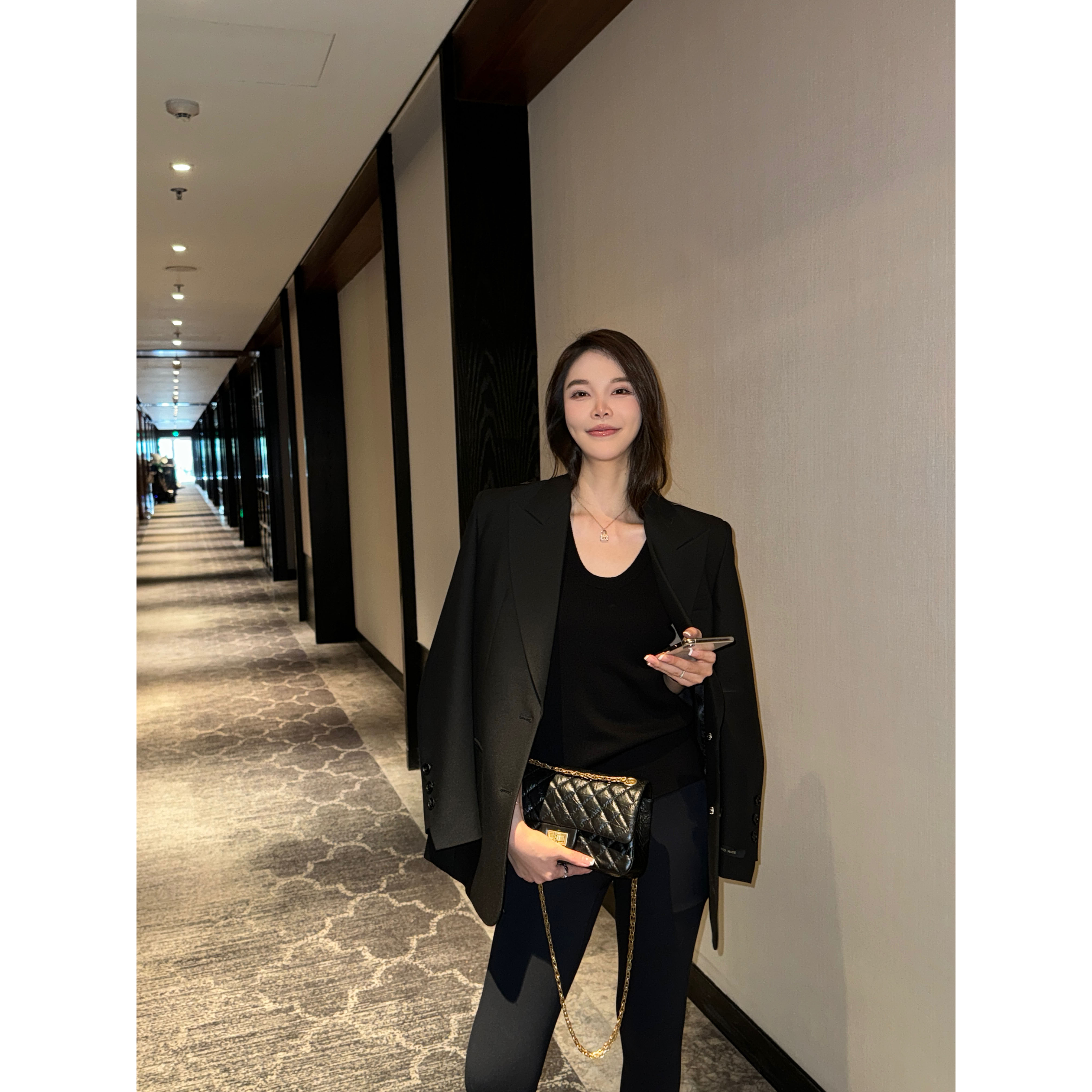 “巴黎旧梦”赫本黑早秋薄款显瘦气质感西装20149