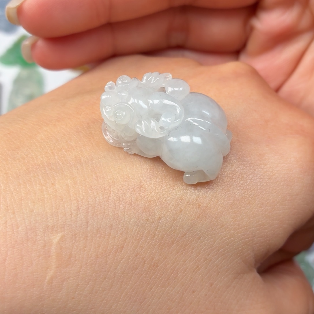 定制翡翠未镶嵌貔貅