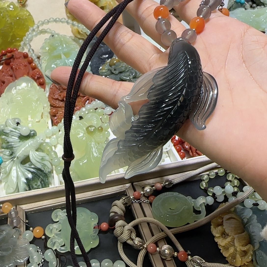 未镶嵌蛇纹石玉吊坠清*