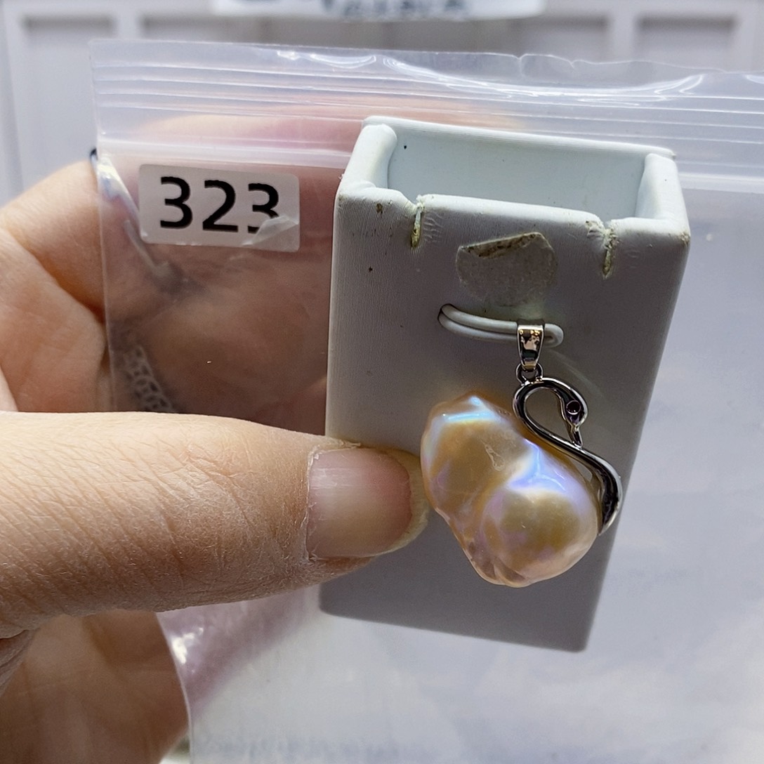 颈饰合金淡水珍珠