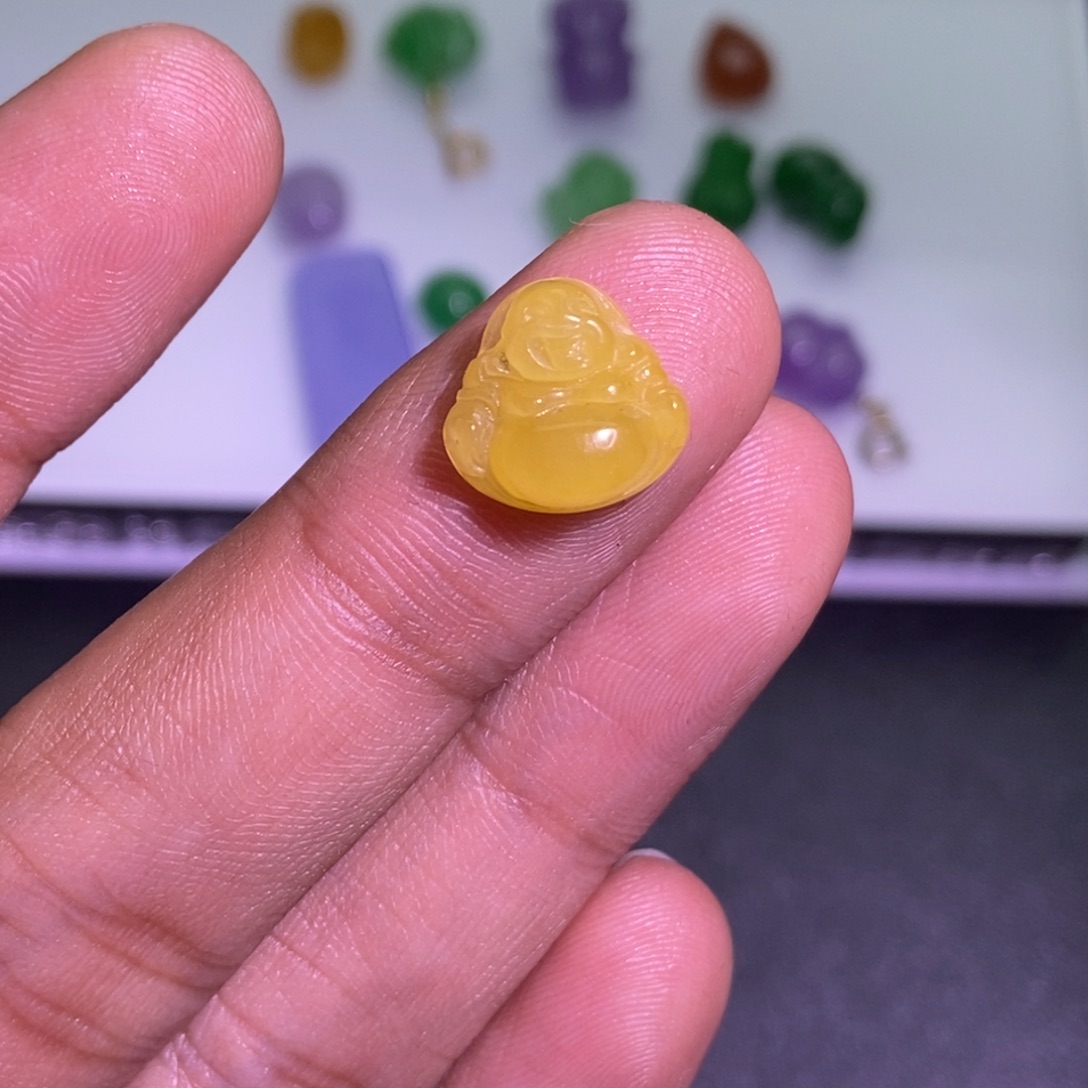 翡翠未镶嵌颈饰吊坠