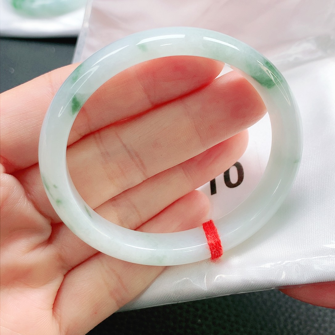 未镶嵌手镯翡翠54贵妃