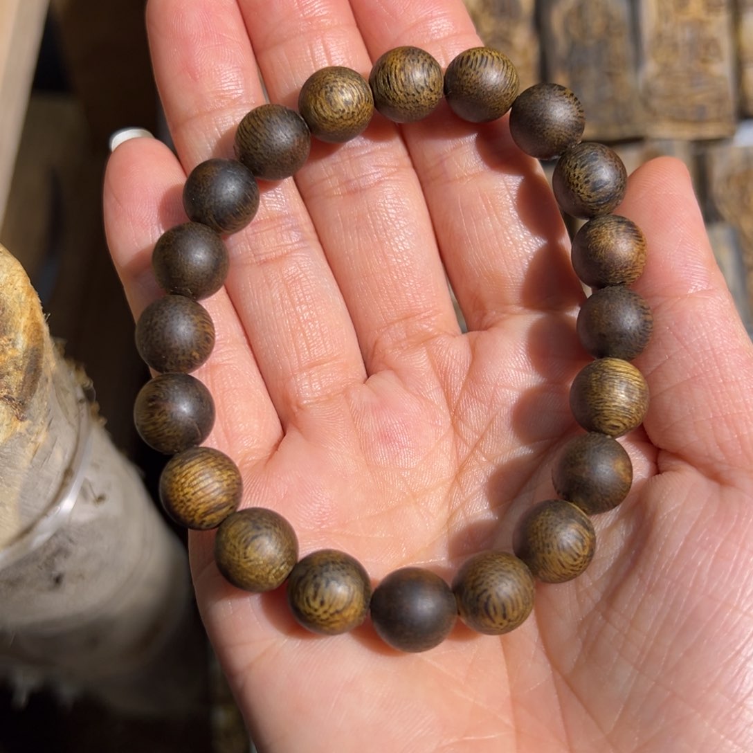 沉香手串绿棋楠手串卡1.0 10克➕