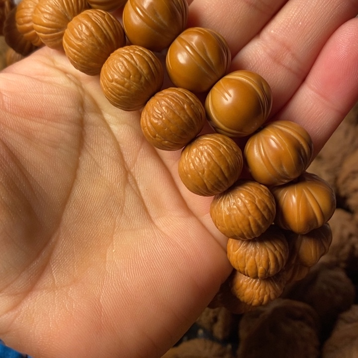 吊坠文玩核桃X****g老树手串狮子头