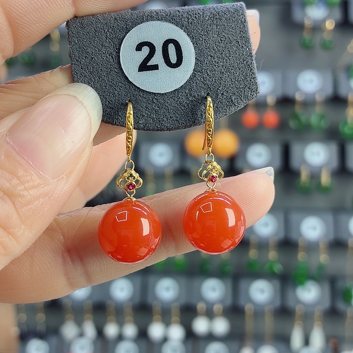 南红玛瑙18K金镶嵌耳饰