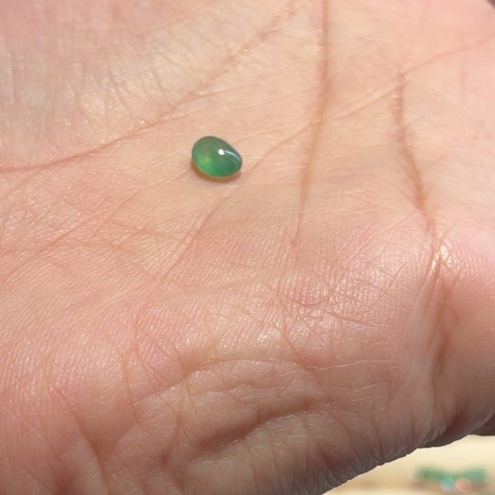 翡翠未镶嵌戒指A01