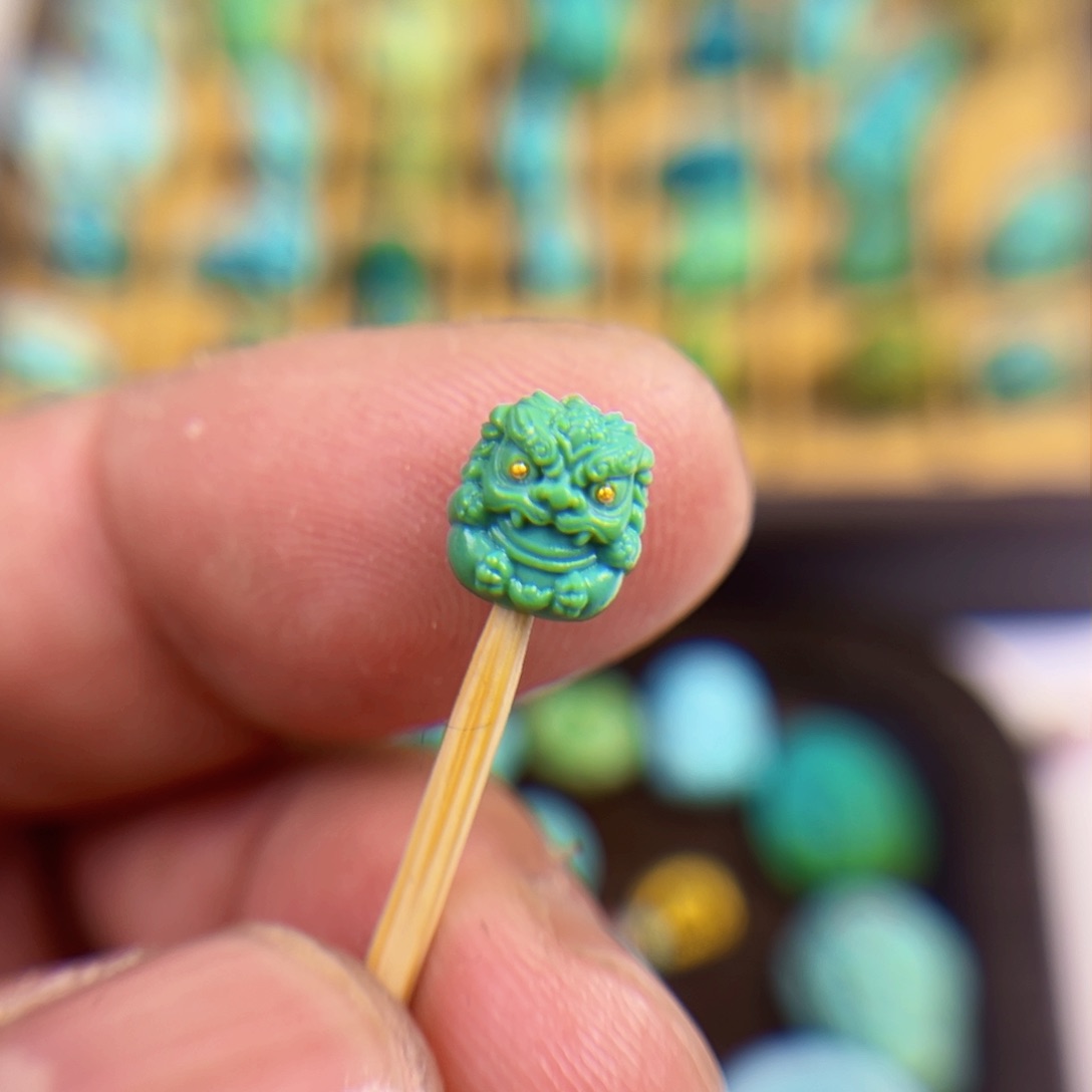 绿松石配饰未镶嵌