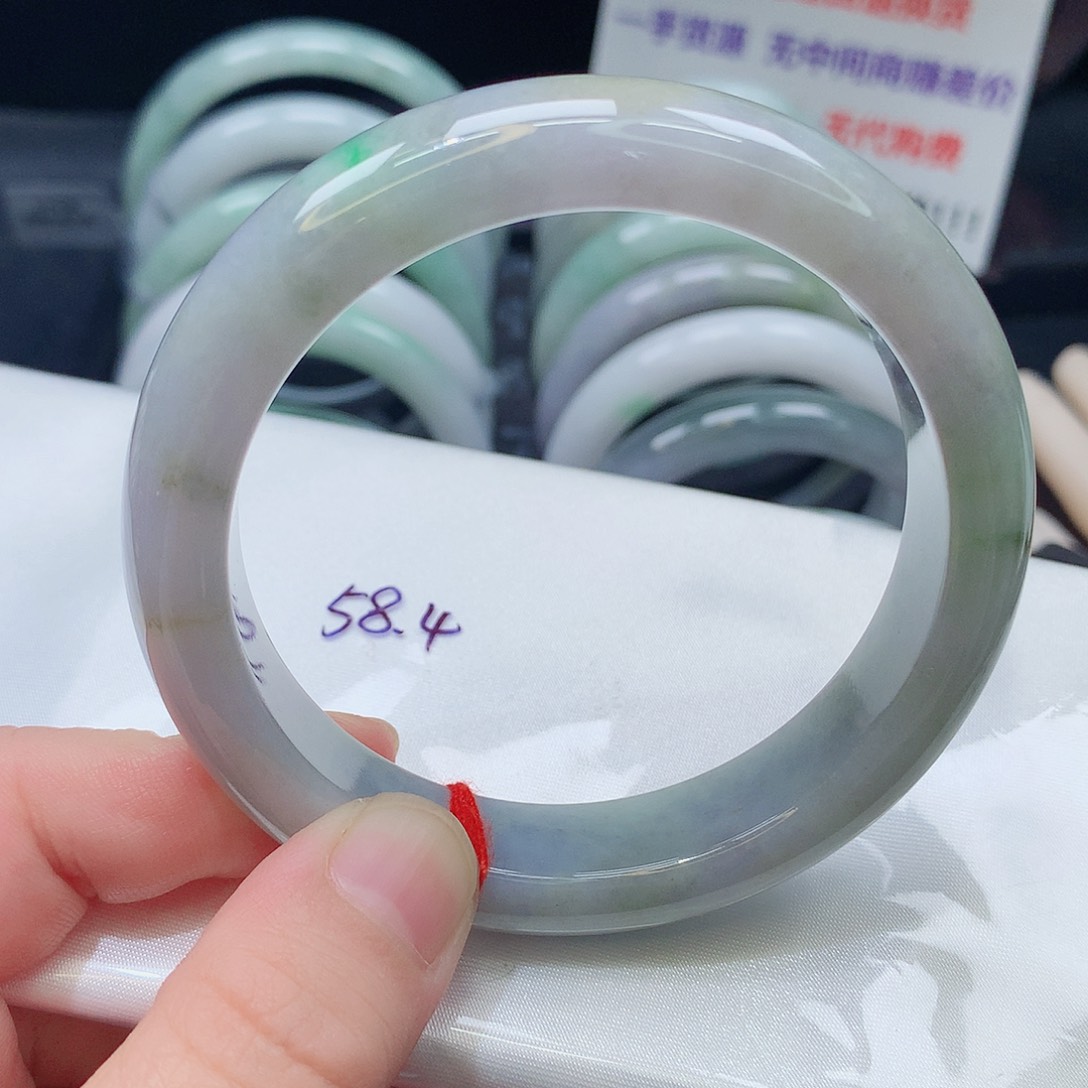 翡翠未镶嵌手镯529