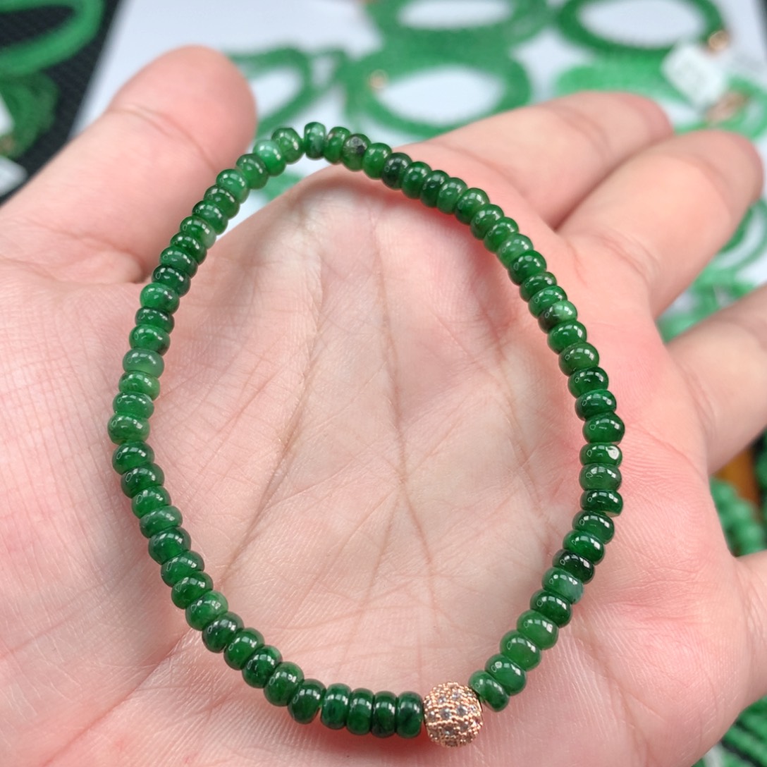 翡翠手链未镶嵌翡翠