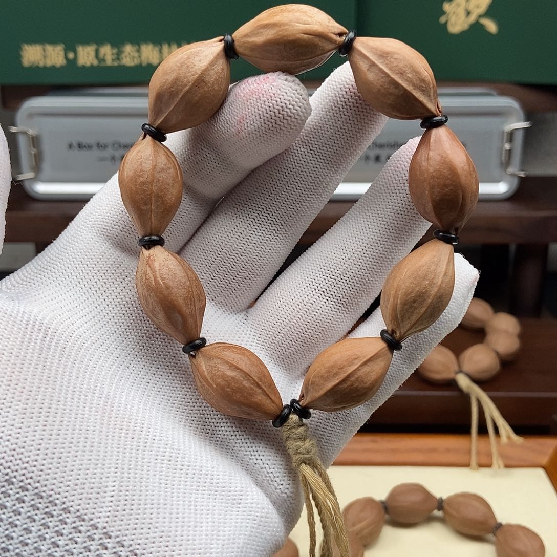 橄榄核手串1626三面佛放漏