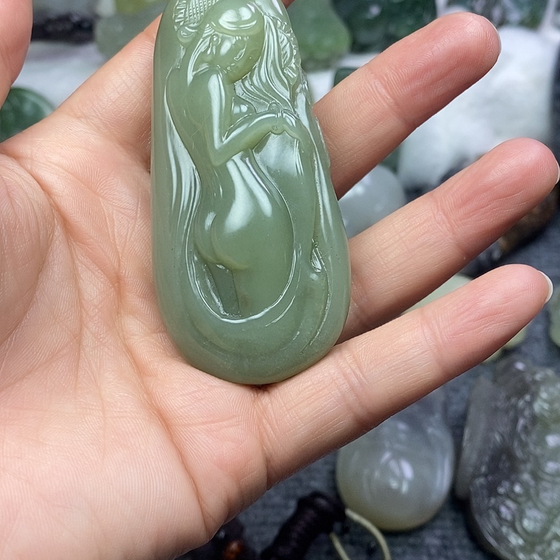 和田玉未镶嵌颈饰