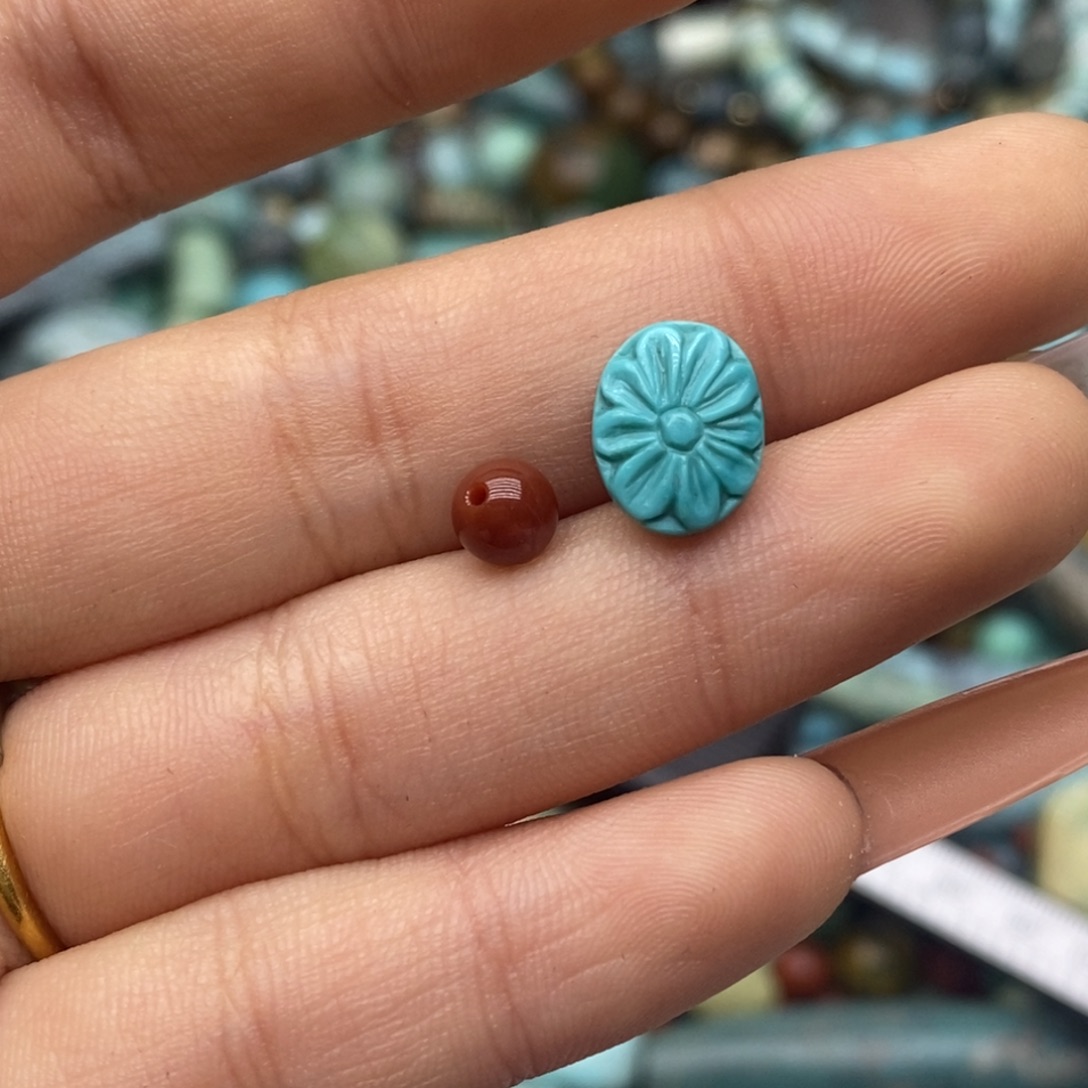 南红玛瑙未镶嵌珠宝奇石