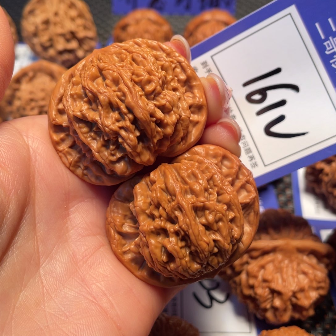 文玩核桃把件161号4.6狮虎兽