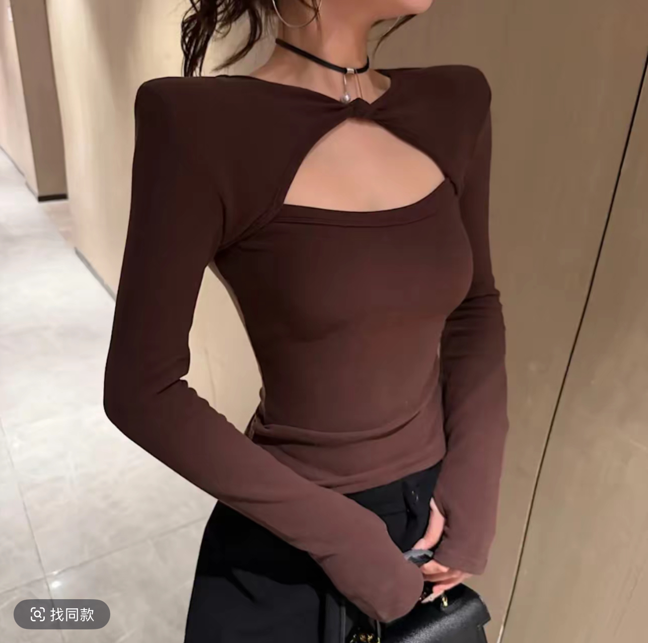 2025新款韩系显瘦收腰镂空设计感打底衫简约百搭大码休闲上衣886